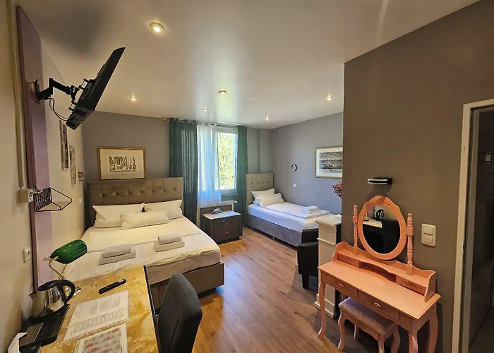 Hotel Franken An Der Messe 3*